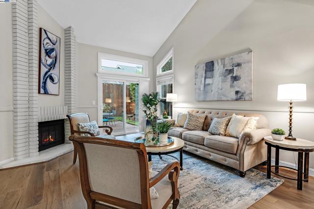 1410 Groth Cir, Pleasanton CA: https://media.crmls.org/mediaz/deba8dfe-ca9e-4480-8a17-9ea549f3713e.jpg