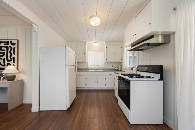 129 Alvarado Street, Brisbane CA: https://media.crmls.org/mediaz/debac73f-42c4-4e42-bfc3-b24bdb0248a5.jpg