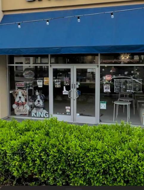 1081 1081 B Street, Hayward CA: https://media.crmls.org/mediaz/debb40da-a064-49b1-9850-253792f8d1aa.jpg