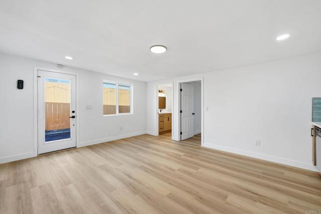 Detail Gallery Image 31 of 42 For 2828 Mission Village Dr, San Diego,  CA 92123 - 4 Beds | 3 Baths