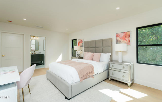 Detail Gallery Image 12 of 33 For 544 Pepper St, Pasadena,  CA 91103 - 4 Beds | 3/1 Baths