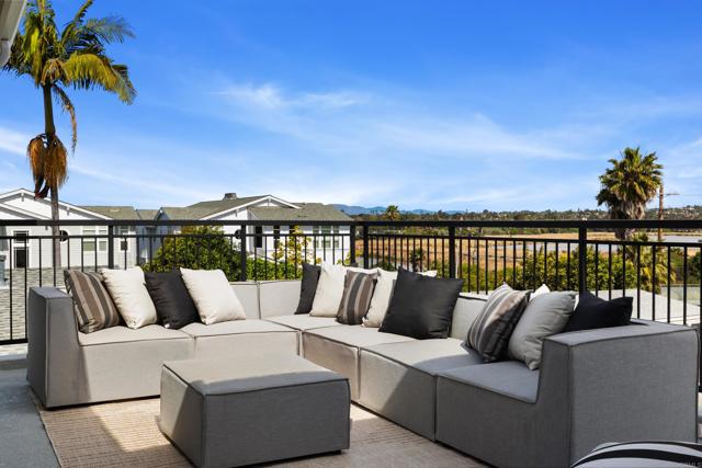 Detail Gallery Image 34 of 60 For 270 Normandy Ln, Carlsbad,  CA 92008 - 4 Beds | 4/1 Baths