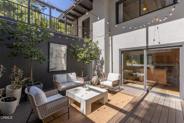 595 Linda Vista Avenue, Pasadena CA: https://media.crmls.org/mediaz/debb858d-728b-4c0c-bfee-f174a4ff49c1.jpg