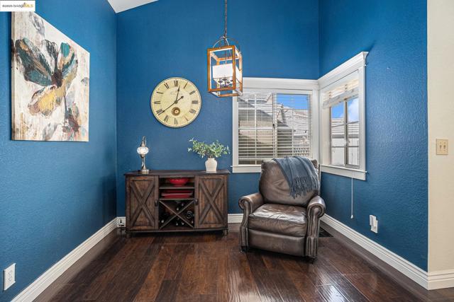 2167 Saint Andrews Ct, Discovery Bay CA: https://media.crmls.org/mediaz/debbd9f0-9fce-4da9-b800-707d77bbc6c9.jpg