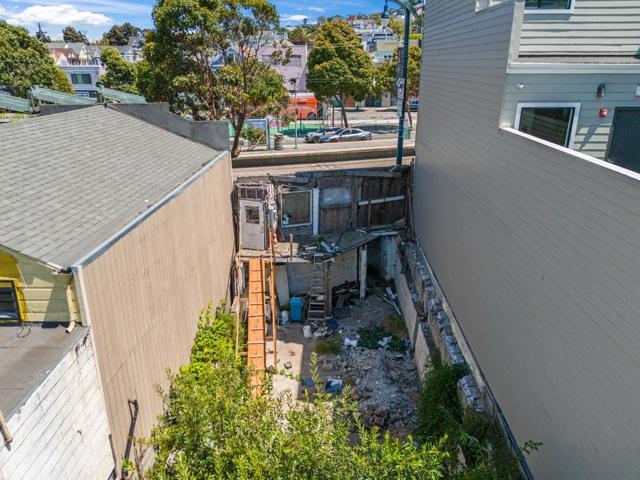 4128 3rd Street, San Francisco CA: https://media.crmls.org/mediaz/debbf859-2900-443f-89b9-0e1282067754.jpg