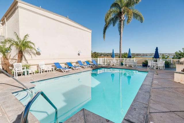 Detail Gallery Image 22 of 31 For 3991 Crown Point Dr #P13,  San Diego,  CA 92109 - 1 Beds | 1 Baths