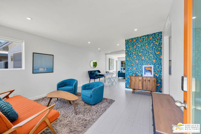 587 N Calle Marcus, Palm Springs CA: https://media.crmls.org/mediaz/debe24dc-bc37-4d73-9685-4b8f1b89eeef.jpg