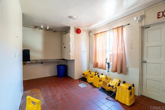 9780 Dunbar Ln Lane, El Cajon CA: https://media.crmls.org/mediaz/debe3f5c-2ef0-4a8d-8163-79f6d6390cb2.jpg