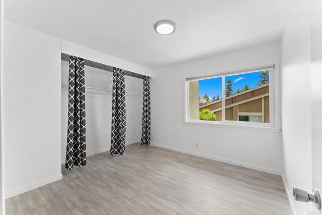 Detail Gallery Image 17 of 25 For 155 Countrywood Ln, Encinitas,  CA 92024 - 3 Beds | 3 Baths