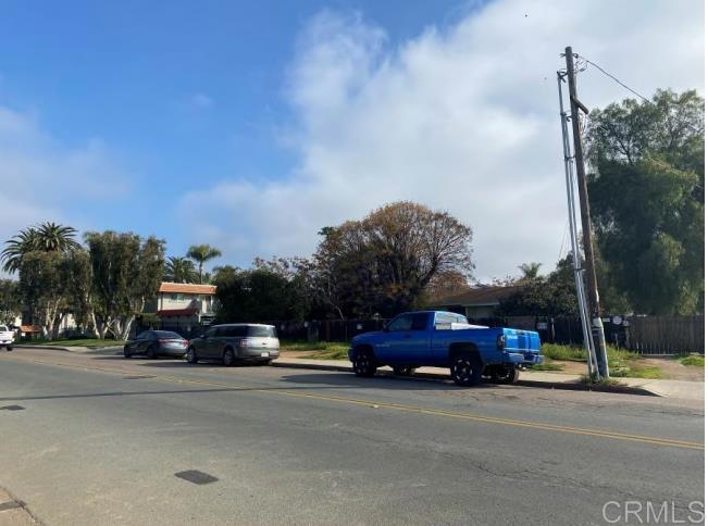664 Fig St - photo 9
