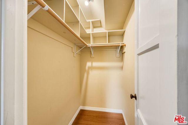 15217 Hartsook Street photo 16