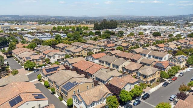 1591 Glenn Street, Hayward CA: https://media.crmls.org/mediaz/debfaab3-46ce-4abf-9163-42f76104eac1.jpg