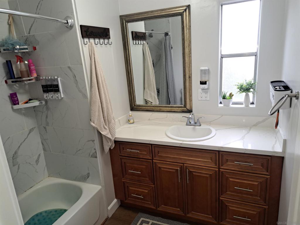 MLS #250039290SD image #19