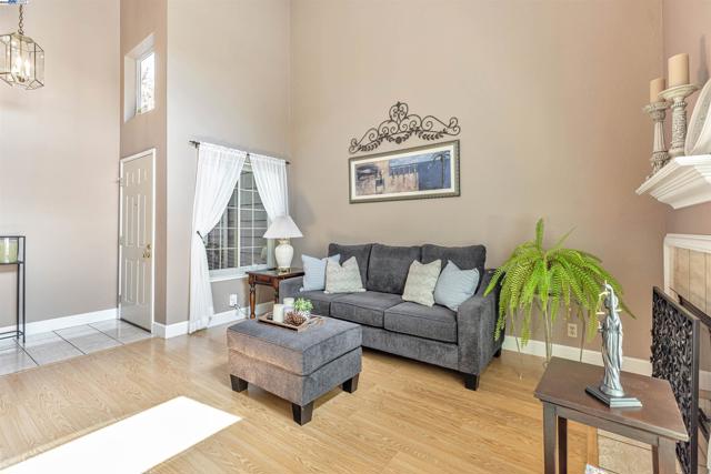 2013 Galloway Cmn, Livermore CA: https://media.crmls.org/mediaz/dec08b62-a553-45ce-8cd8-3e6214f7448e.jpg