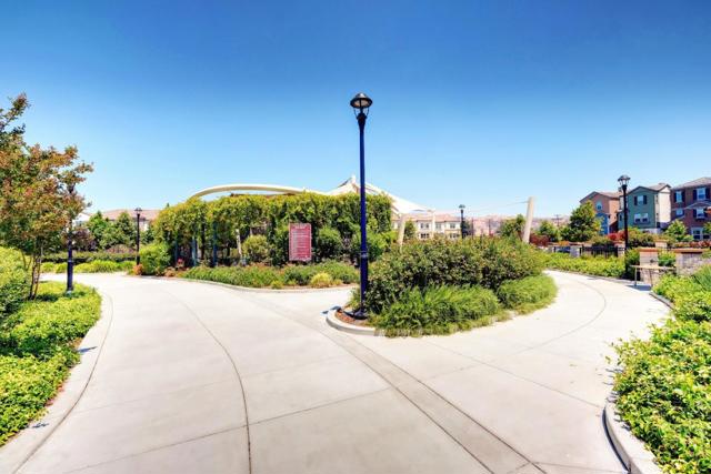 1452 Lavender Loop, Milpitas CA: https://media.crmls.org/mediaz/dec1ff0b-c6c6-4786-a069-163c032f3439.jpg