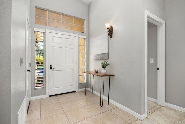 Detail Gallery Image 6 of 35 For 1745 Crystal Ridge Way, Vista,  CA 92081 - 2 Beds | 2 Baths