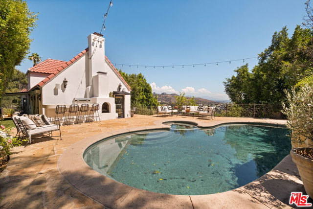 3 Bed Home for Sale in Los Angeles, California