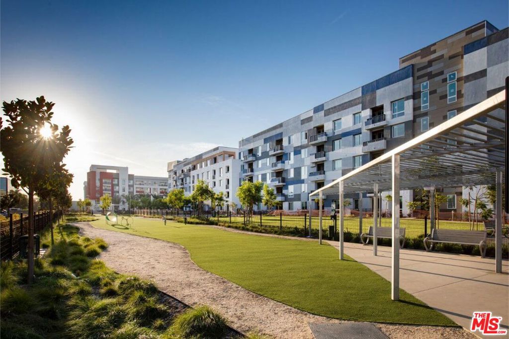 Dec3be63 Cf92 4e42 A600 6a12c2823a99