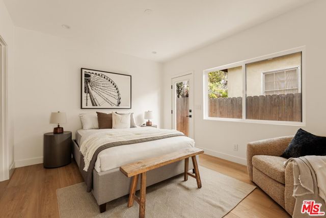 4626 Berryman Avenue, Culver City CA: https://media.crmls.org/mediaz/dec413b2-f578-479a-a5d6-5cb0fc9c3e49.jpg