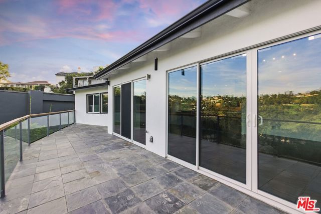 3476 Troy Drive, Los Angeles CA: https://media.crmls.org/mediaz/dec4163d-a214-46ae-a906-bf7b0ee18709.jpg