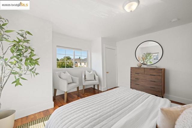 Image 24 of 47 For 9285 D St  