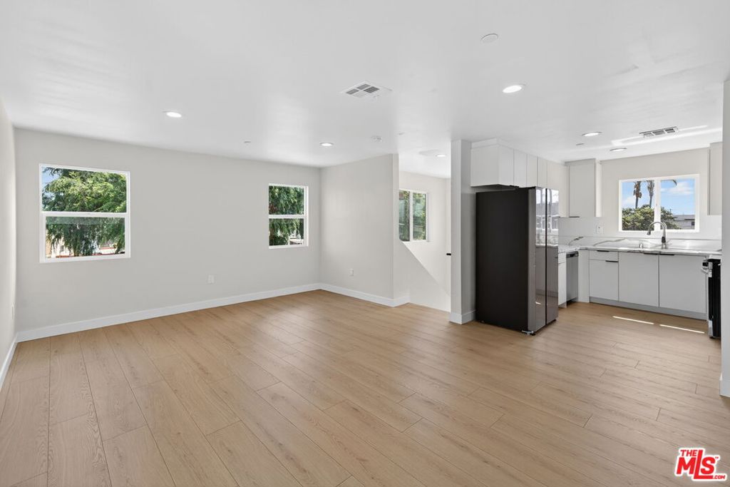 3436 Hunter Street #1