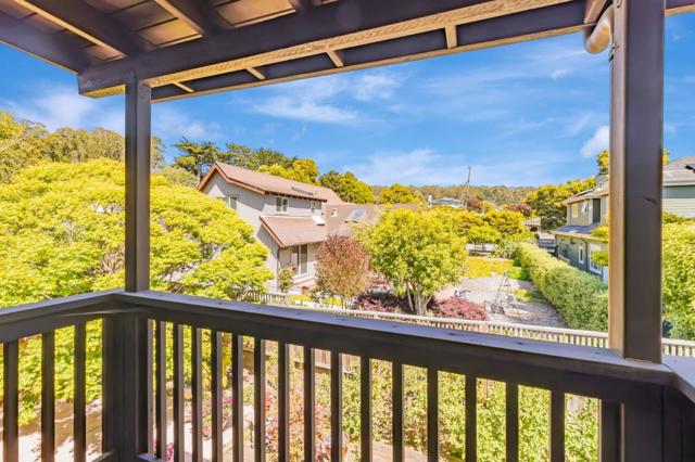1025 Tamarind Street, Montara CA: https://media.crmls.org/mediaz/dec5319d-a036-49b1-9571-6f445c25e39d.jpg