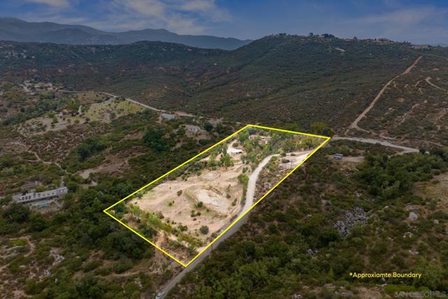 19602 Santee Lane, Valley Center CA: https://media.crmls.org/mediaz/dec56ddb-70c6-47f3-92f3-f5f16bbd233f.jpg