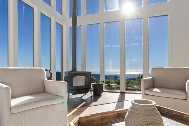 580 Rancho Prieta Road, Los Gatos CA: https://media.crmls.org/mediaz/dec676dd-0c02-478b-af8d-9bcc3e48b20b.jpg