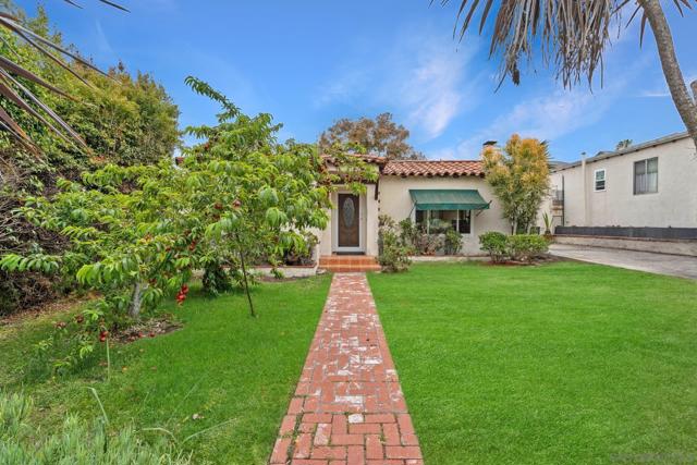 309 11 E Ave, Coronado CA: https://media.crmls.org/mediaz/dec6d45f-fc70-4576-9ca2-d83168f2320a.jpg
