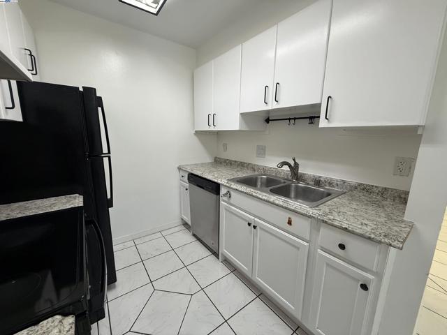 38623 Cherry Ln, Fremont CA: https://media.crmls.org/mediaz/dec6e441-23e8-429d-b84e-32260bdfcdaa.jpg