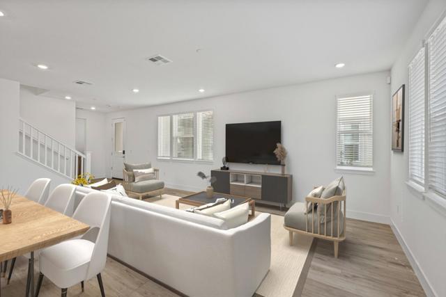 857 Fatima Ln, Morgan Hill CA: https://media.crmls.org/mediaz/dec72aaa-624a-441d-9e34-65c75877401d.jpg