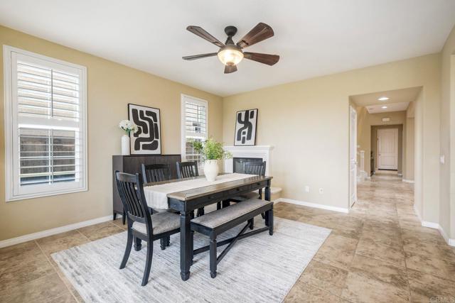 Detail Gallery Image 12 of 61 For 1241 Breakaway Dr, Oceanside,  CA 92057 - 4 Beds | 2/1 Baths