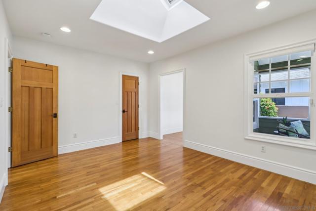 4463 Maryland St, San Diego CA: https://media.crmls.org/mediaz/dec79c67-5e35-4d68-8b66-96076fb4d777.jpg