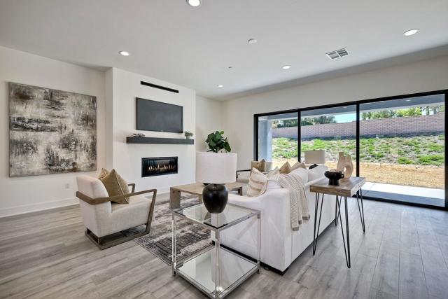 16350 Sage Trails Ct, Poway CA: https://media.crmls.org/mediaz/dec7cb7b-f602-40fe-80de-39175f432243.jpg