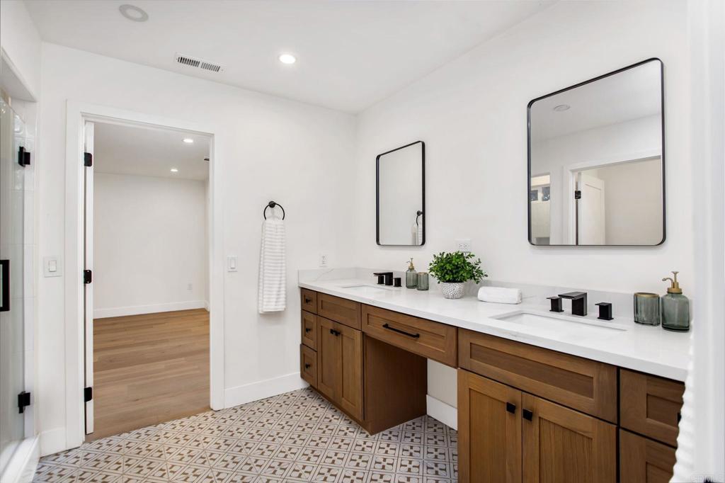 1513 California Street - photo 18