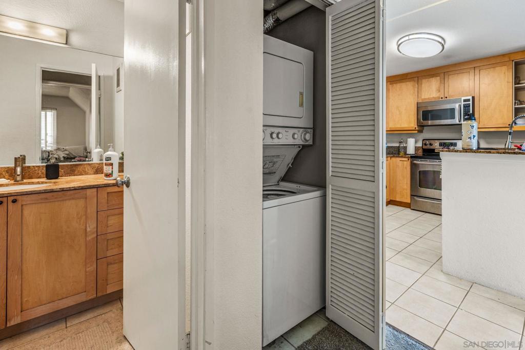 8889 Caminito Plaza Centro - photo 9