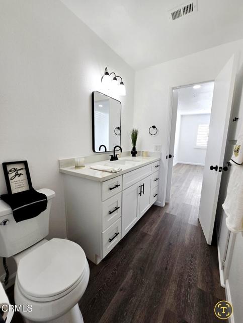 Detail Gallery Image 12 of 18 For 2001 Falkner Pl, Oxnard,  CA 93033 - 4 Beds | 2 Baths