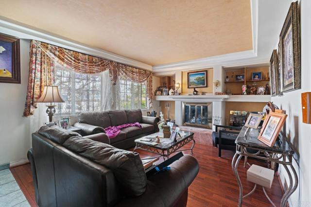 1134 Carlsbad Street, Spring Valley CA: https://media.crmls.org/mediaz/dec909ce-d6c0-4701-a0a4-1ebe7032300a.jpg