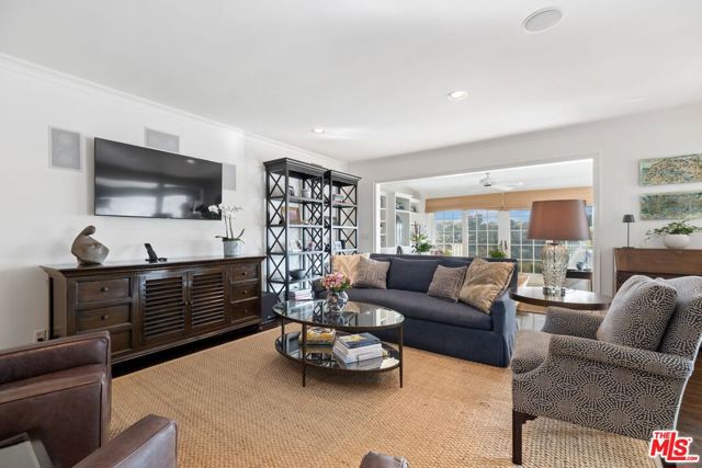 1078 VILLA GROVE Drive photo 8