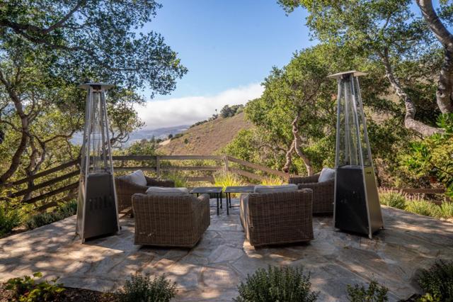 196 Laurel Drive, Carmel Valley CA: https://media.crmls.org/mediaz/dec9dcb7-d73b-4c35-8e1b-2ae250bf12d7.jpg