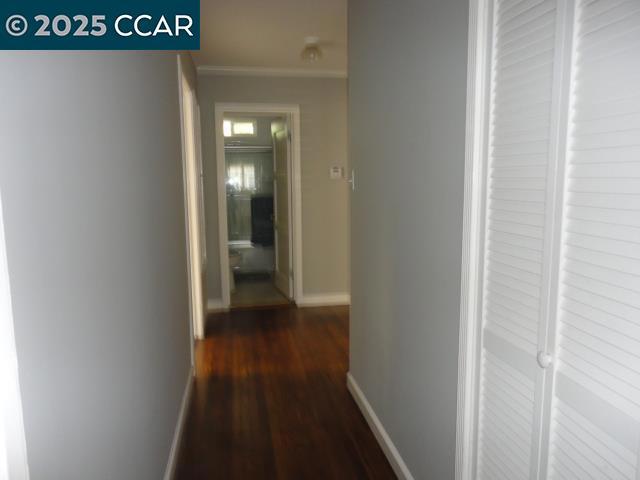 36 Greenwood Dr, South San Francisco CA: https://media.crmls.org/mediaz/deca0903-fc3a-486b-82c4-a68785ebfe69.jpg