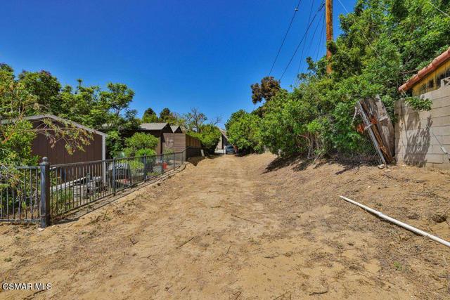 314 Anacapa Drive, Camarillo CA: https://media.crmls.org/mediaz/deca6122-bc45-4f3f-a250-c56e94fe61db.jpg