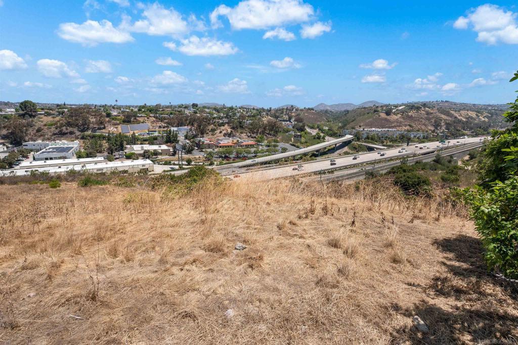 5665 Toyon Rd - photo 12