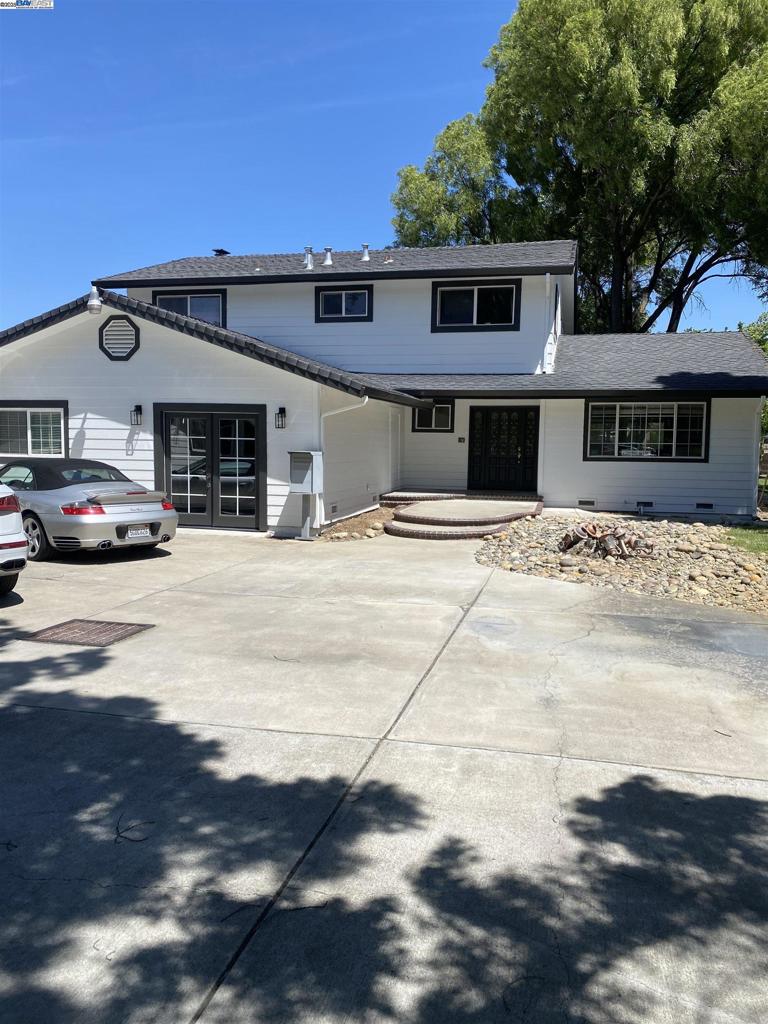 320 fairview ave