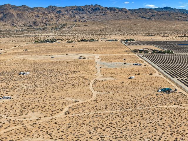 0 Sun Mesa Road, Joshua Tree CA: https://media.crmls.org/mediaz/deccfd0a-494d-4946-a446-8ea6f4d10d41.jpg