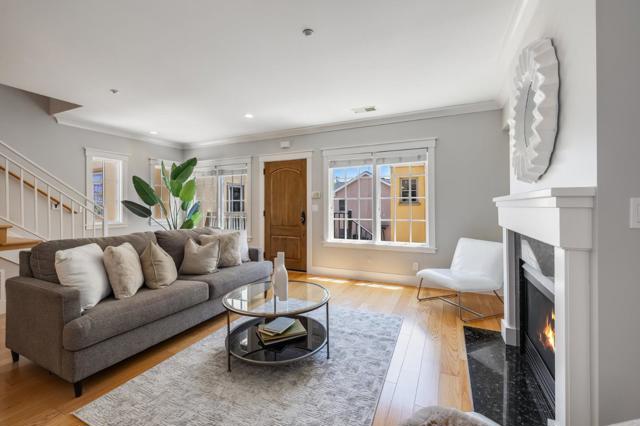 1705 Palm Avenue, San Mateo CA: https://media.crmls.org/mediaz/decd372e-8324-450e-8530-dcc385d02df1.jpg