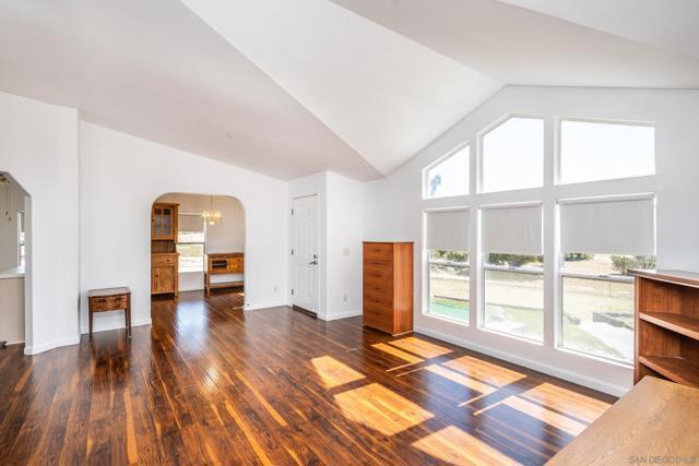 1525 Tea Rose Lane, Jacumba CA: https://media.crmls.org/mediaz/decdea37-2a6f-41fa-ba8c-c53812580e38.jpg
