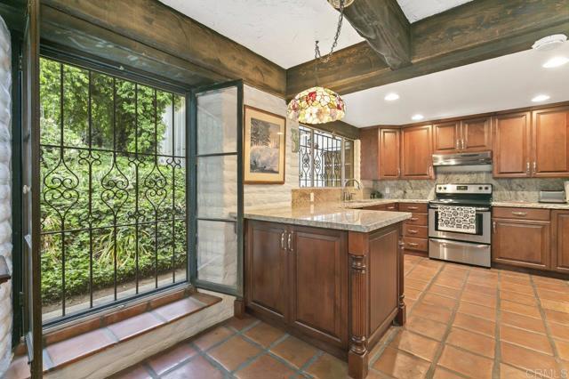 Image 32 of 71 For 6036 Rainbow Heights Road