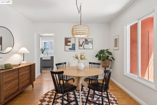 2634 Acton, Berkeley CA: https://media.crmls.org/mediaz/decfb010-79a3-40fb-9f52-67c660dd4cae.jpg